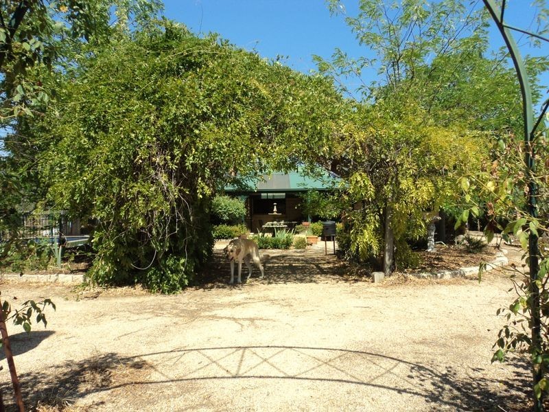 35 Casey Cres, Broadford VIC 3658