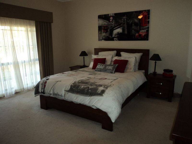 35 Casey Cres, Broadford VIC 3658