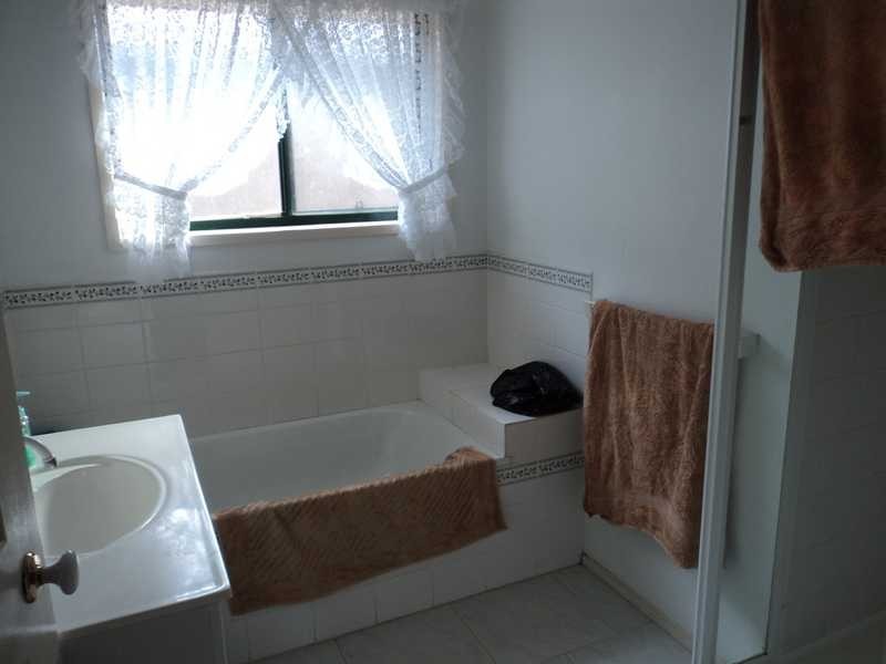 14 Mylson Ave, Broadford VIC 3658