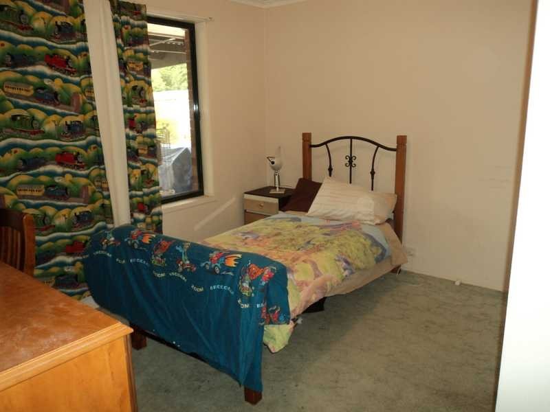 14 Mylson Ave, Broadford VIC 3658