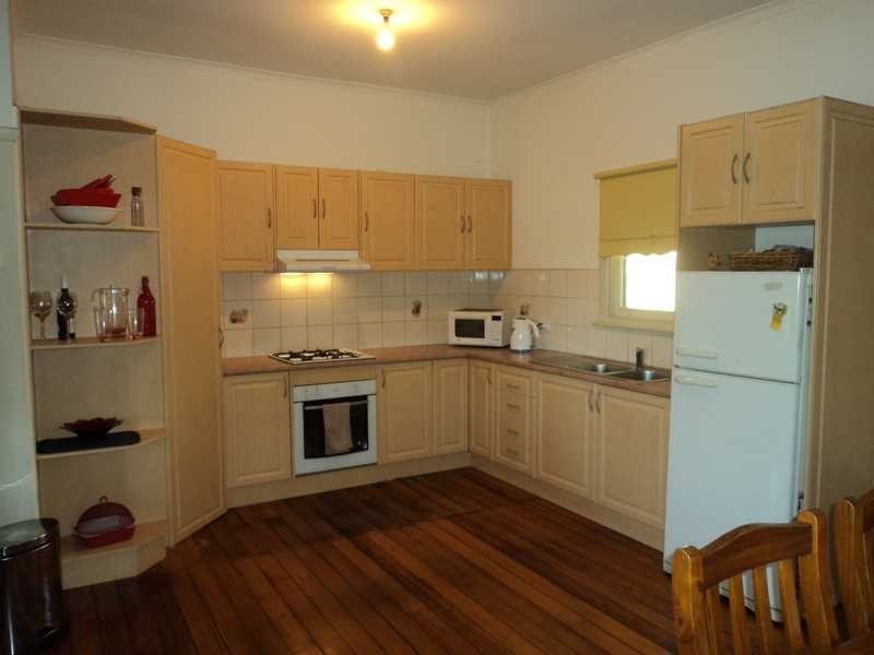 16 Hamilton Street, Kilmore VIC 3764