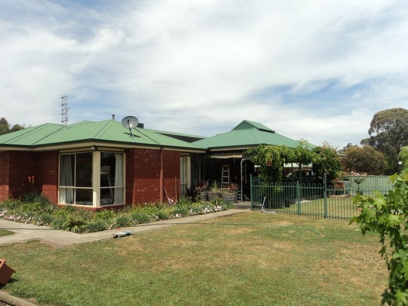 9 Kearns Close, Broadford VIC 3658