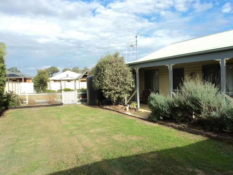 34 Donaldson Drive, Broadford VIC 3658