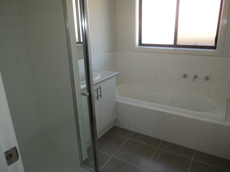 22 Grange Drive, Broadford VIC 3658