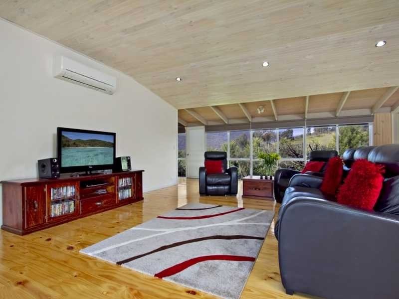 490 Davis Road, Broadford VIC 3658