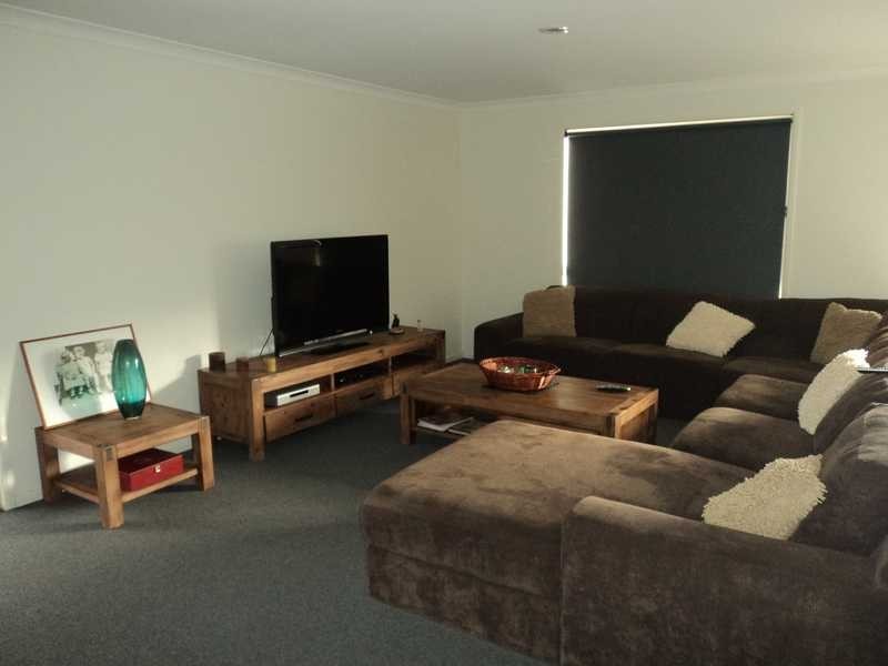 8 Finlay Ct, Kilmore VIC 3764