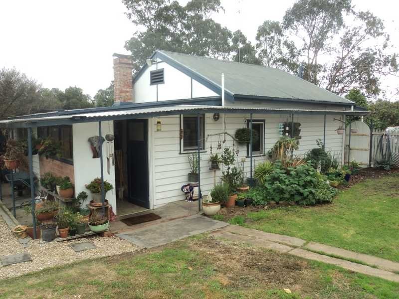 32 Short Street, Broadford VIC 3658