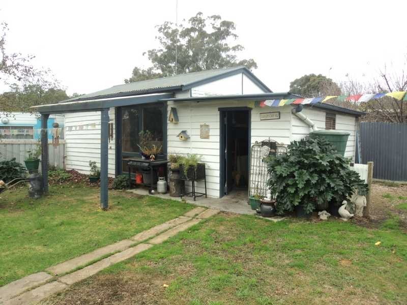 32 Short Street, Broadford VIC 3658