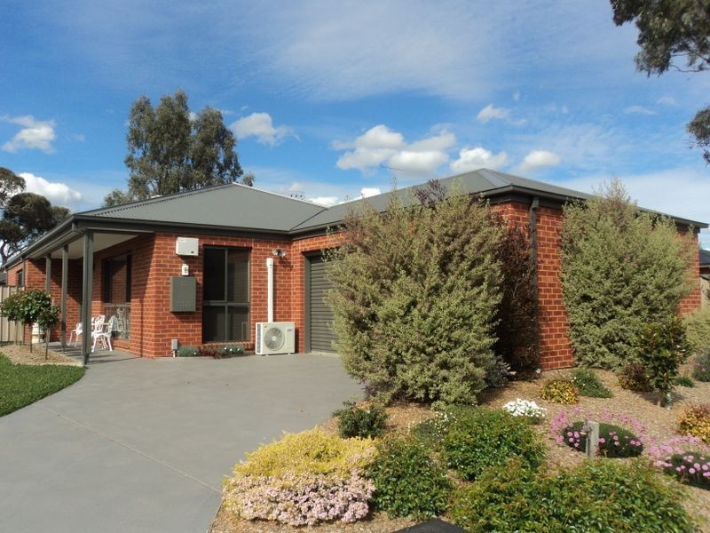5 Parkland Place, Broadford VIC 3658