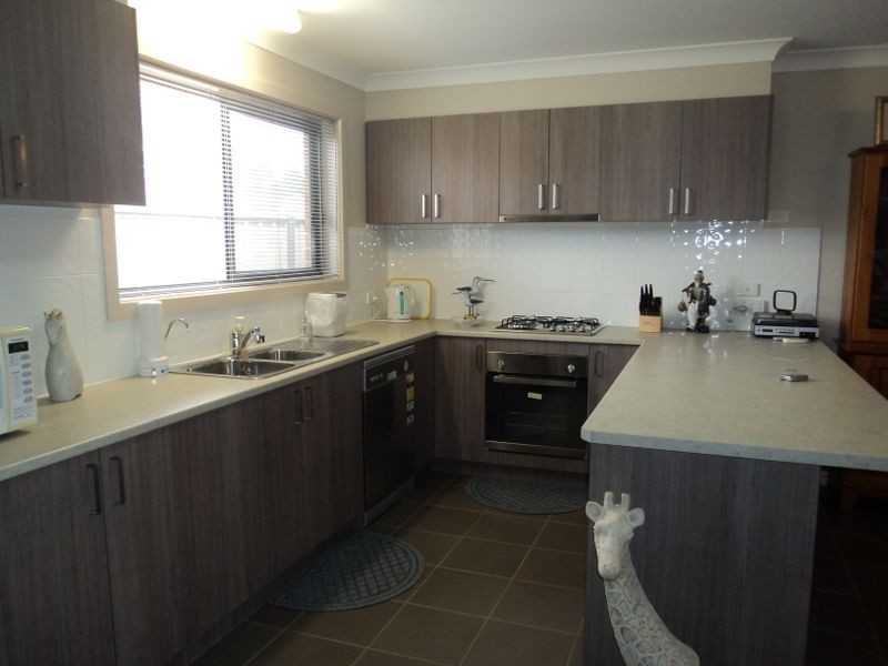 5 Parkland Place, Broadford VIC 3658