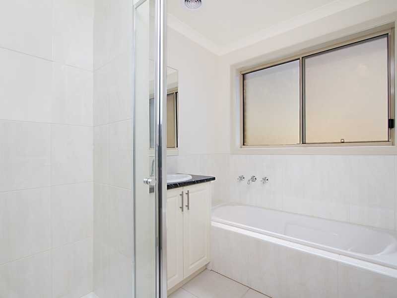 8 Chrystobel Way, Kilmore VIC 3764