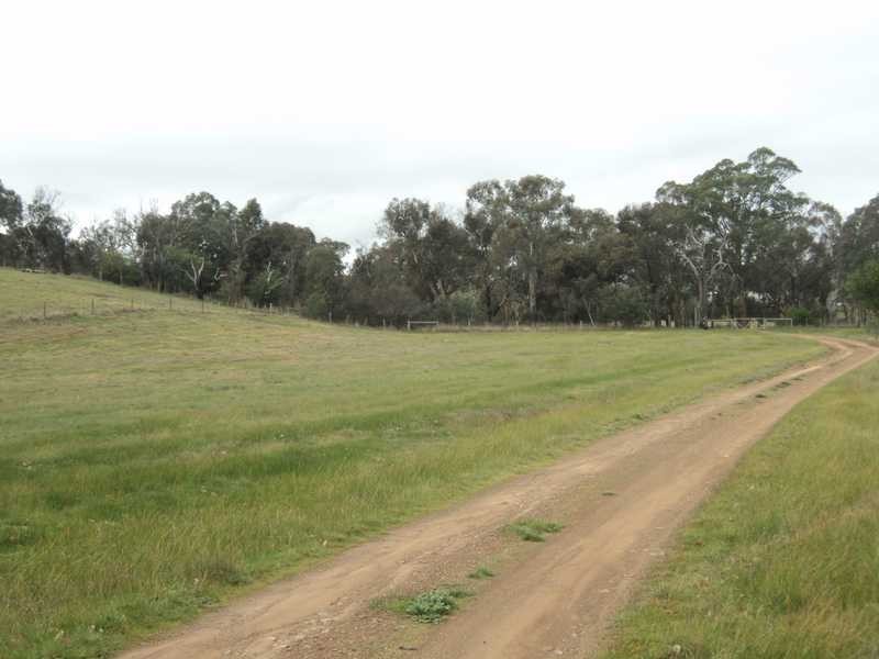 86 Wallis Rd, Broadford VIC 3658