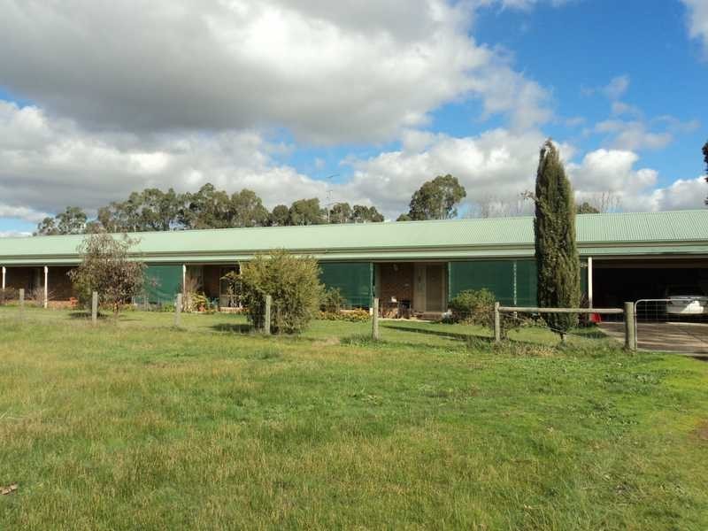86 Wallis Rd, Broadford VIC 3658