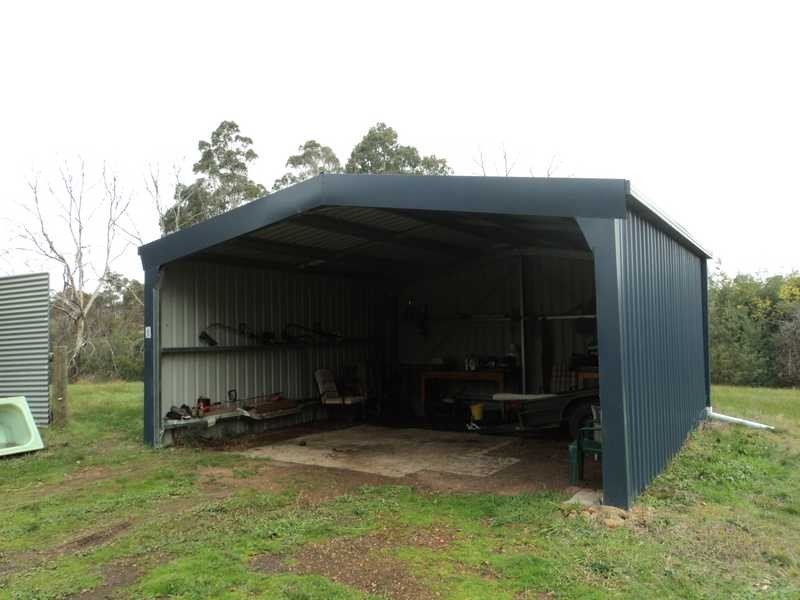 86 Wallis Rd, Broadford VIC 3658