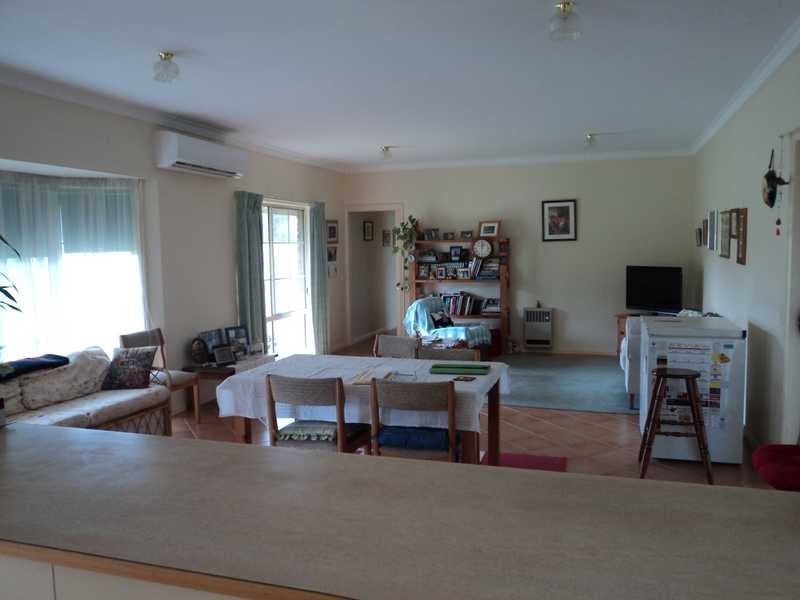 86 Wallis Rd, Broadford VIC 3658