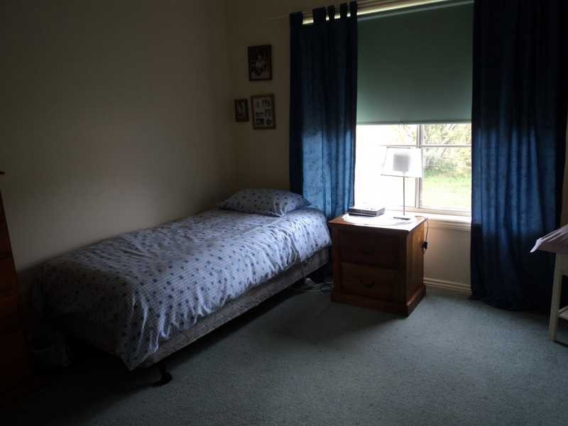 86 Wallis Rd, Broadford VIC 3658