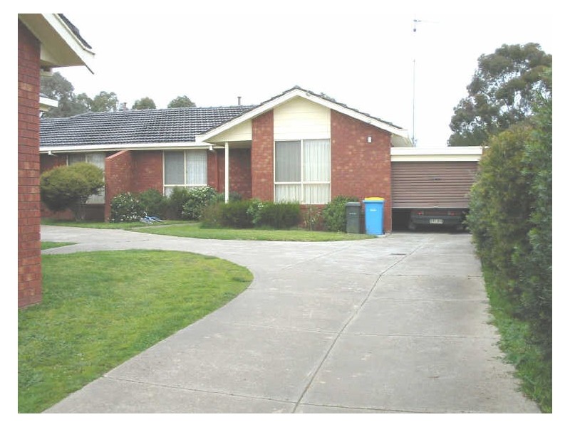 3/22 Pinniger Street, Broadford VIC 3658