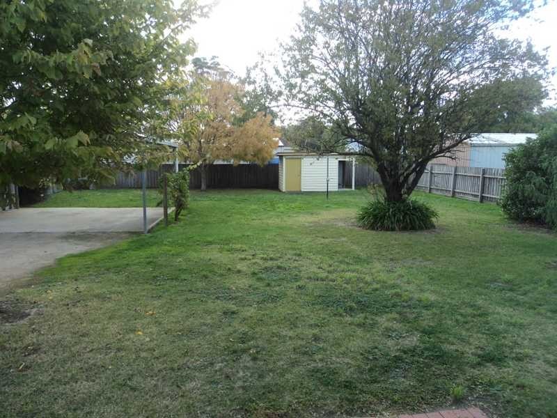 13 Sutherland Street, Broadford VIC 3658