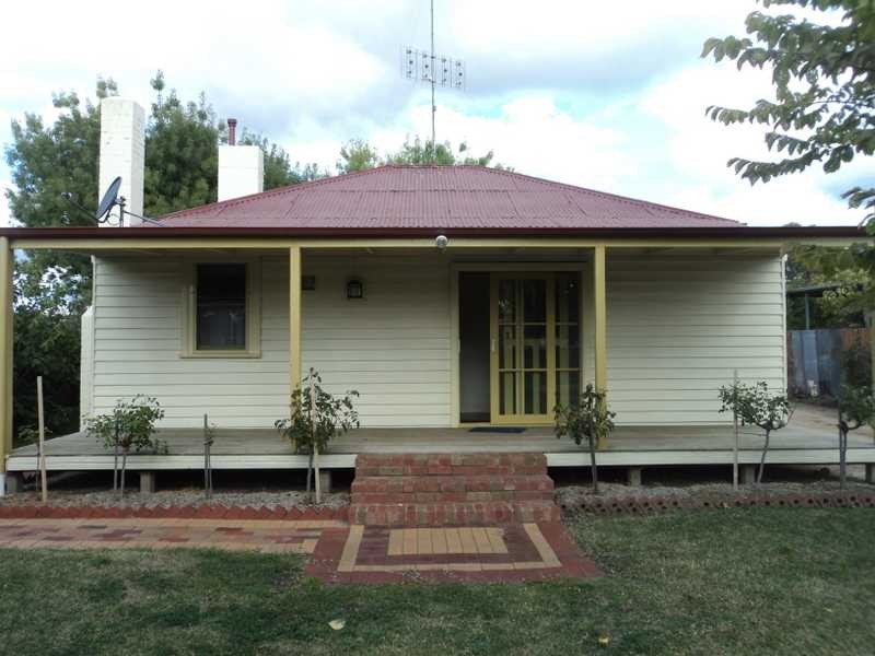 13 Sutherland Street, Broadford VIC 3658