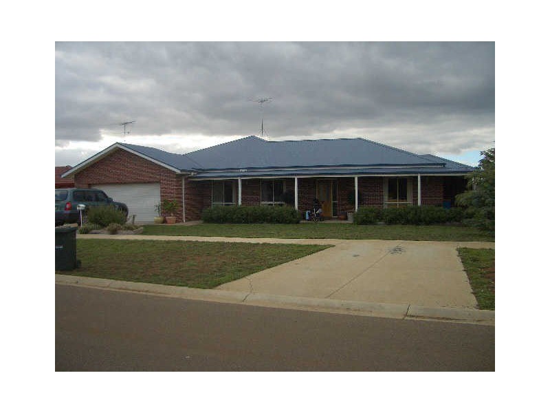 36 Kulin Drive, Kilmore VIC 3764