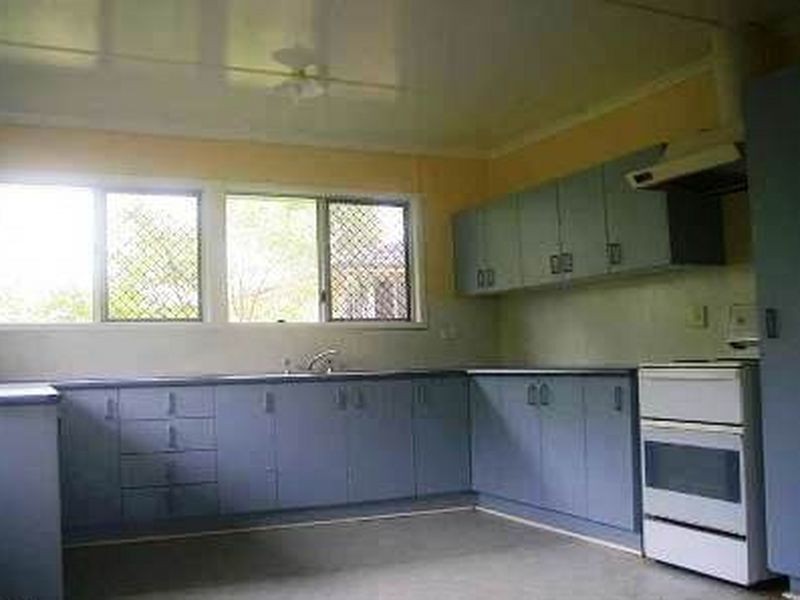 11 Melbourne Street, Brassall QLD 4305