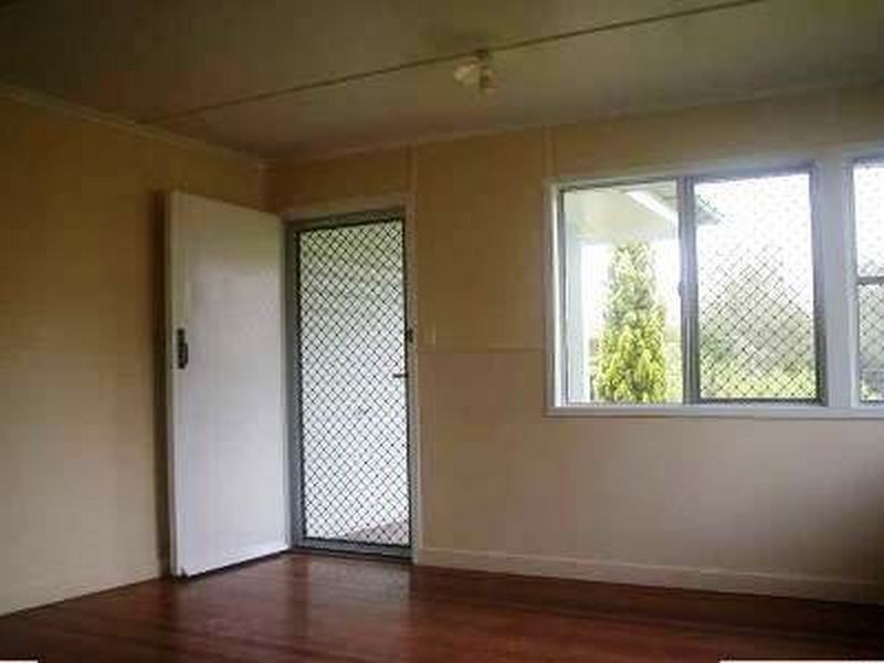11 Melbourne Street, Brassall QLD 4305