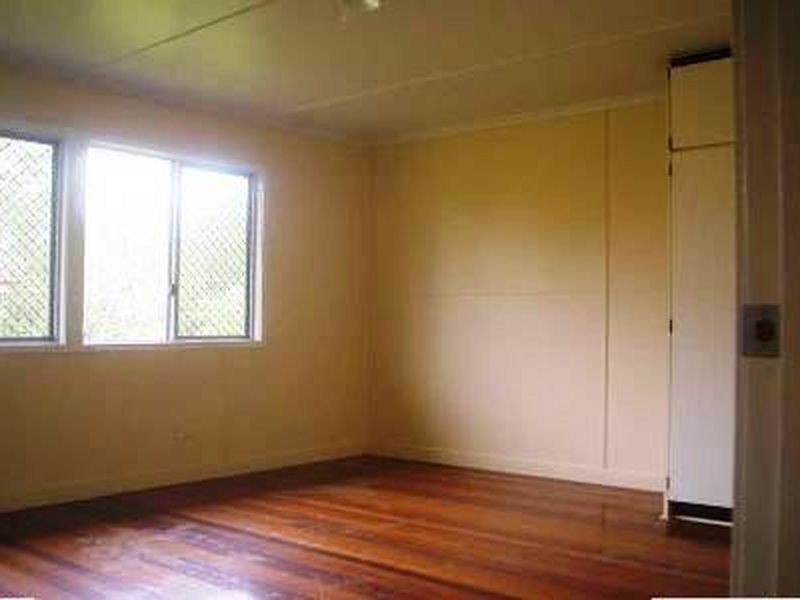11 Melbourne Street, Brassall QLD 4305