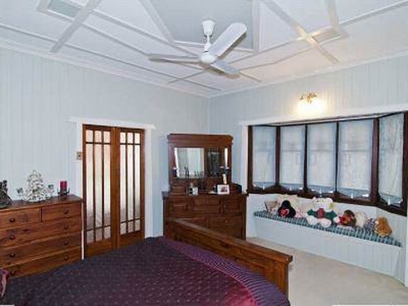 14 Salisbury Road, Ipswich QLD 4305