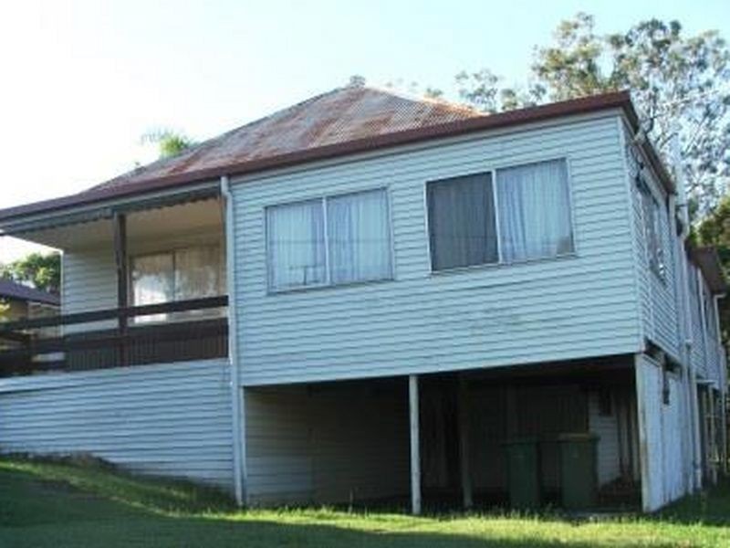 15 Alice Street, Blackstone QLD 4304