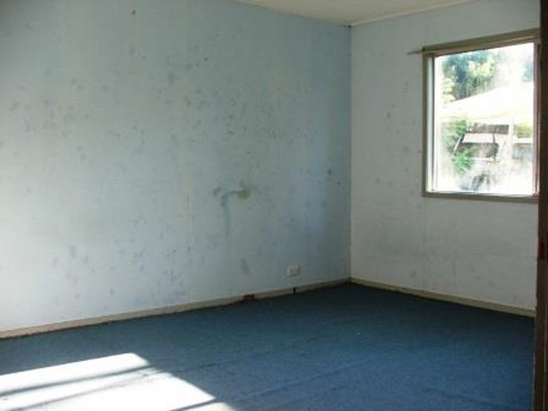 15 Alice Street, Blackstone QLD 4304