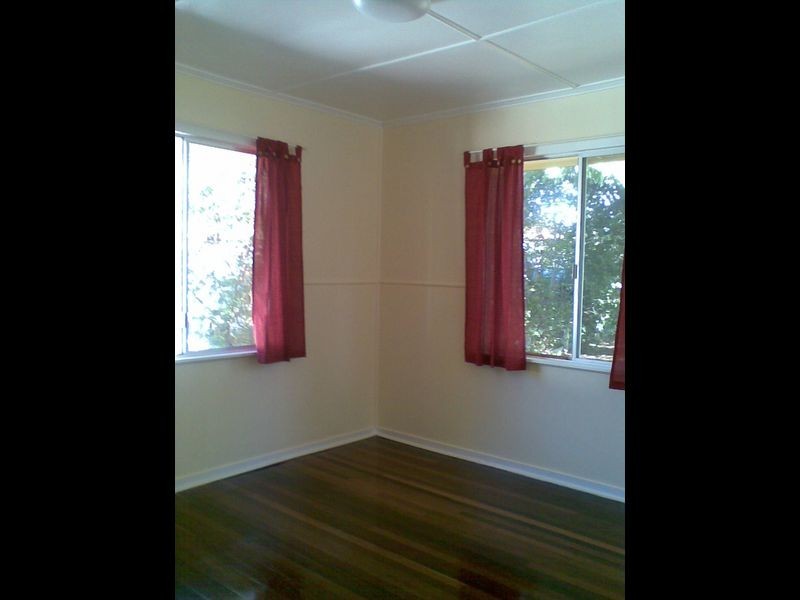 29 Stafford Street, Booval QLD 4304