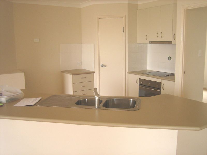 28 Bosswood Court, Yamanto QLD 4305