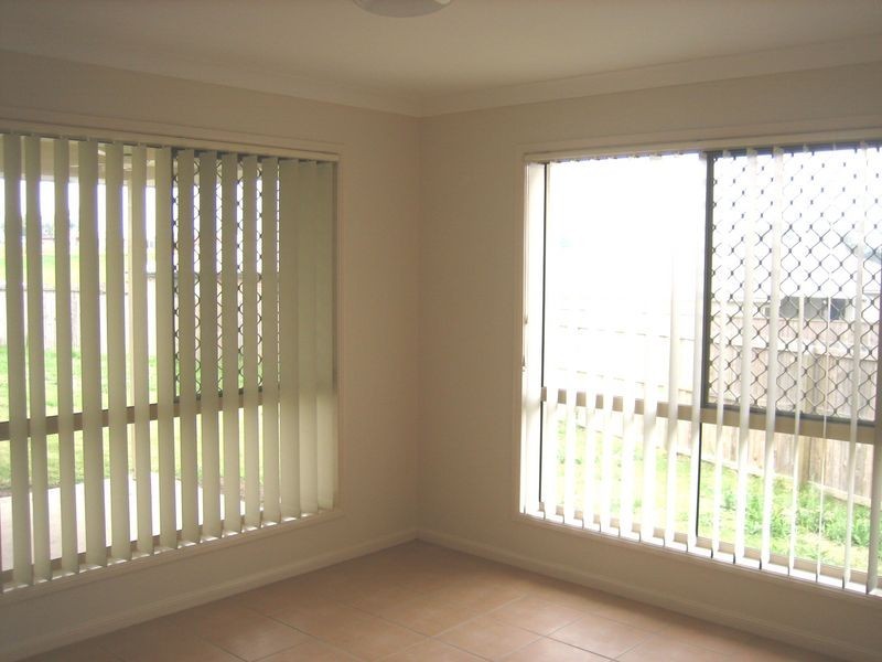 28 Bosswood Court, Yamanto QLD 4305