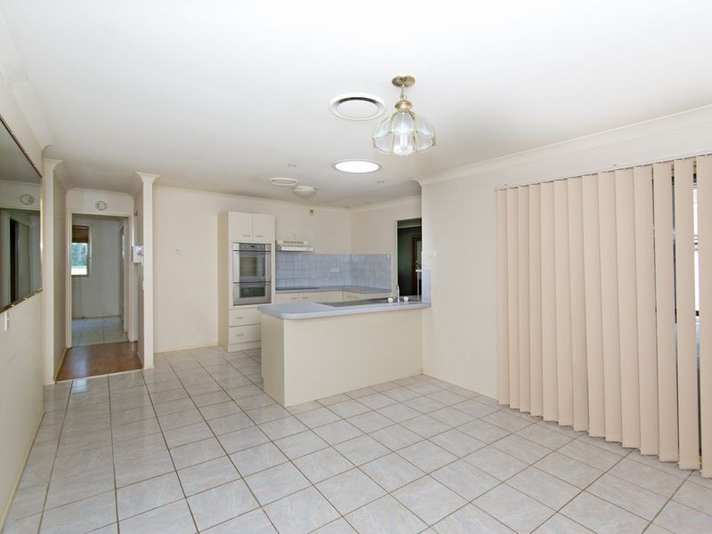 35 Ruby Crescent, Willowbank QLD 4306