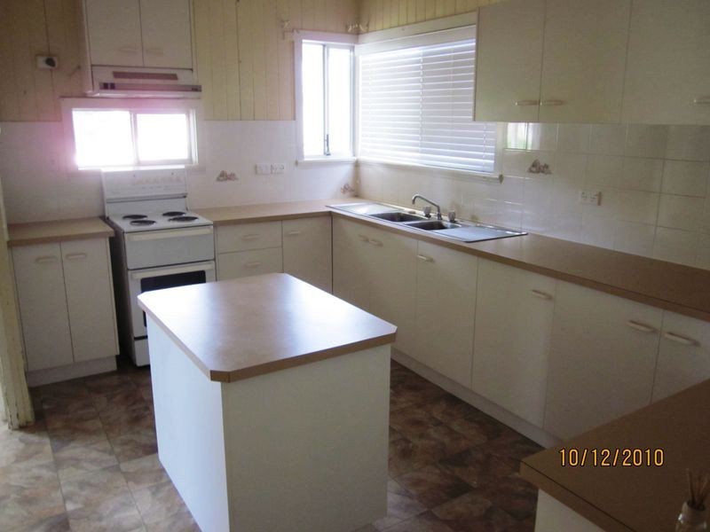 12 Marvin Street, Eastern Heights QLD 4305