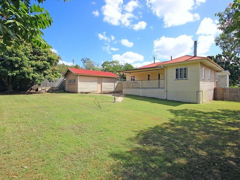 14 Cameron Street, Brassall QLD 4305