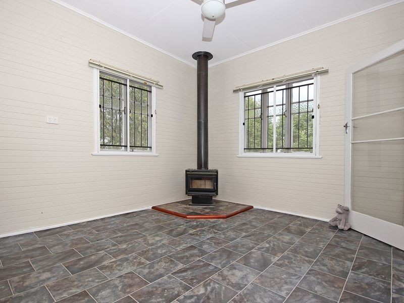 14 Cameron Street, Brassall QLD 4305