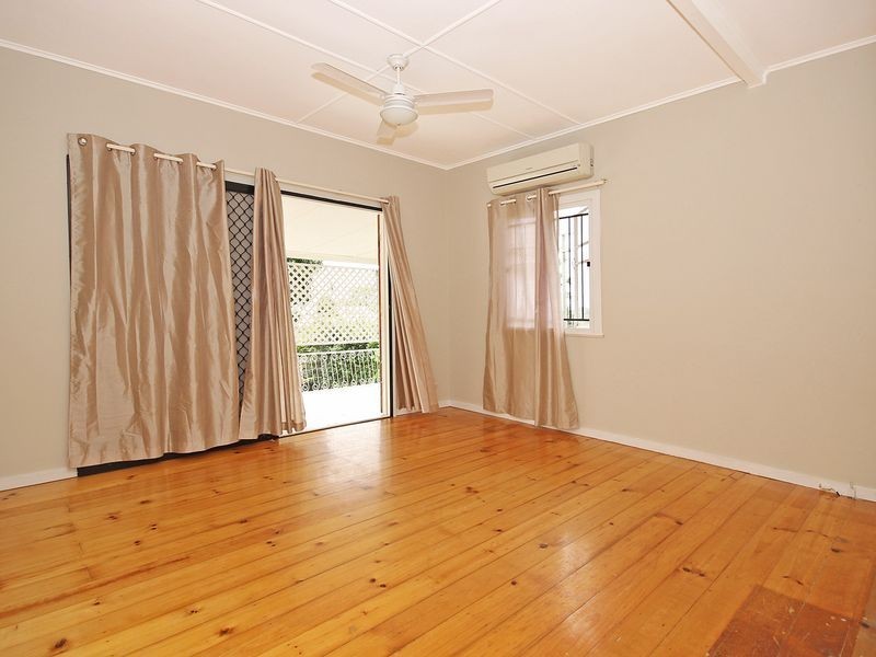 14 Cameron Street, Brassall QLD 4305
