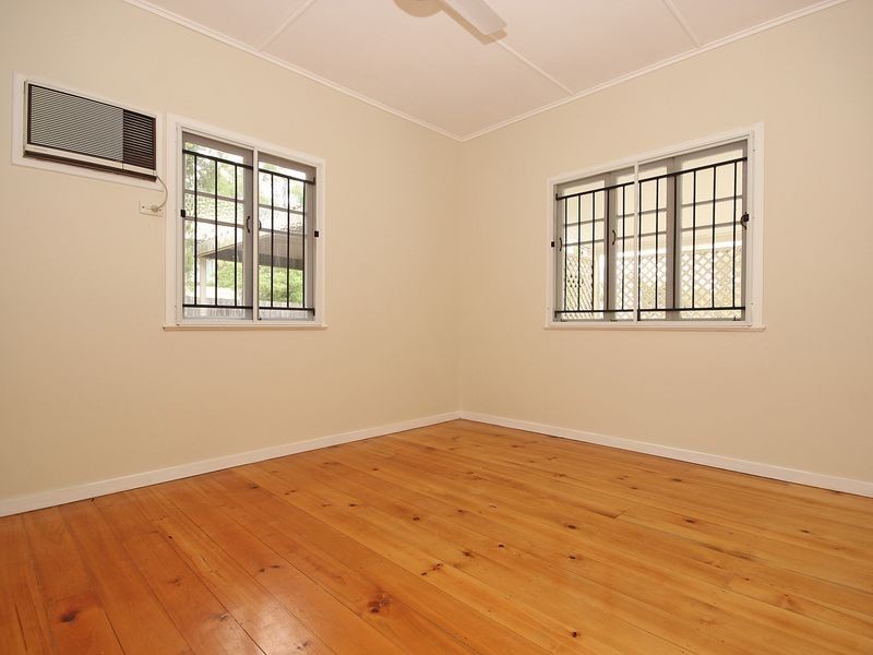 14 Cameron Street, Brassall QLD 4305