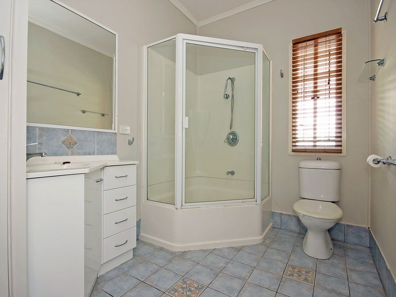 14 Cameron Street, Brassall QLD 4305