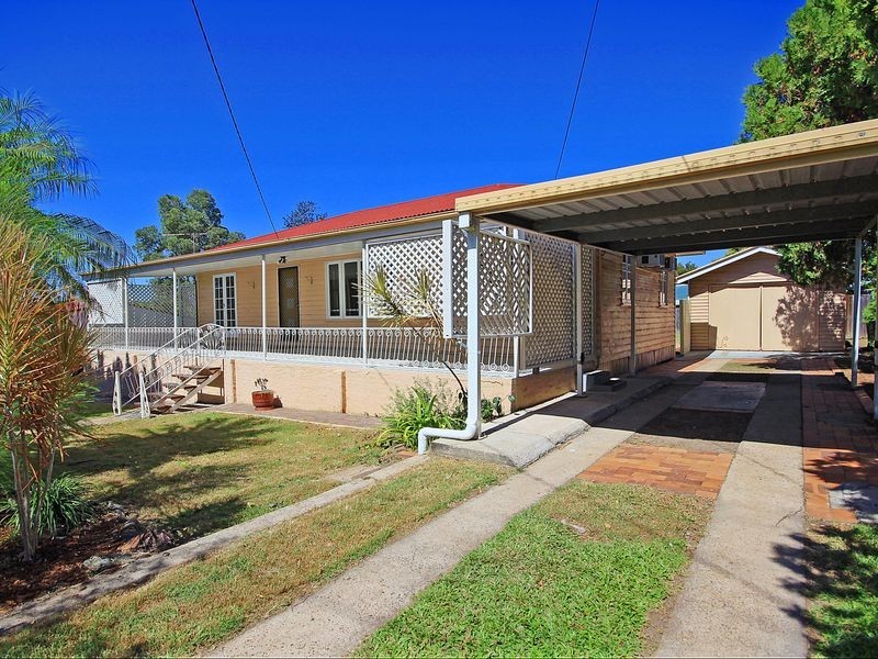 14 Cameron Street, Brassall QLD 4305