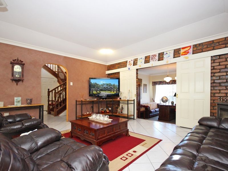 72 Bayley Road, Pine Mountain QLD 4306