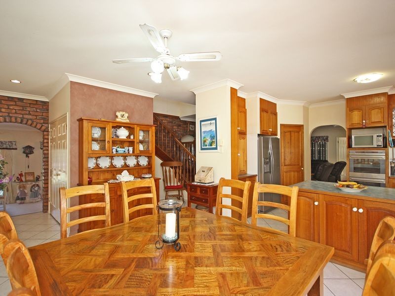 72 Bayley Road, Pine Mountain QLD 4306