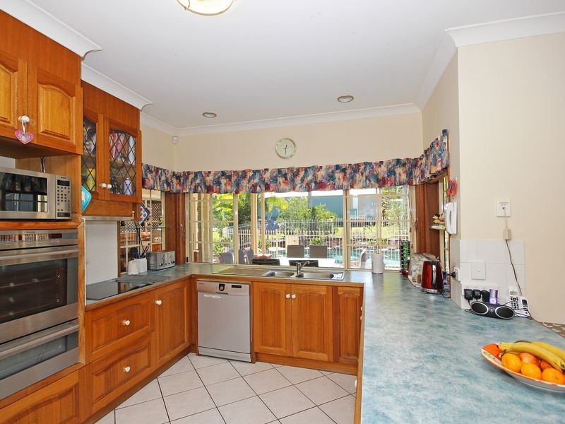 72 Bayley Road, Pine Mountain QLD 4306