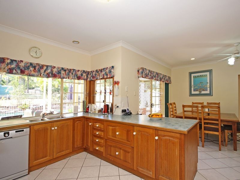 72 Bayley Road, Pine Mountain QLD 4306