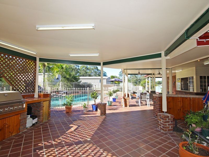 72 Bayley Road, Pine Mountain QLD 4306