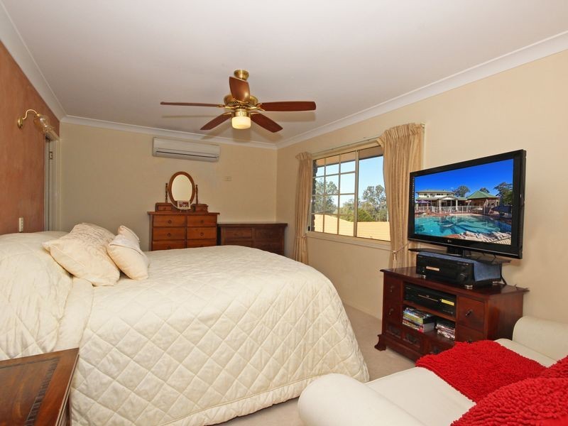 72 Bayley Road, Pine Mountain QLD 4306