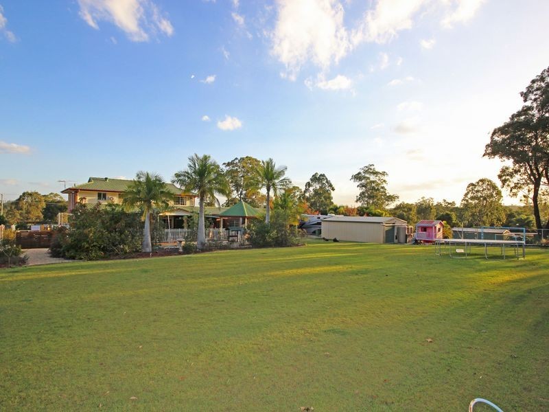 72 Bayley Road, Pine Mountain QLD 4306