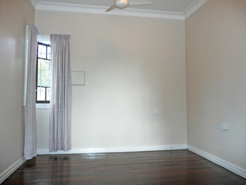 3 King Street, Dinmore QLD 4303