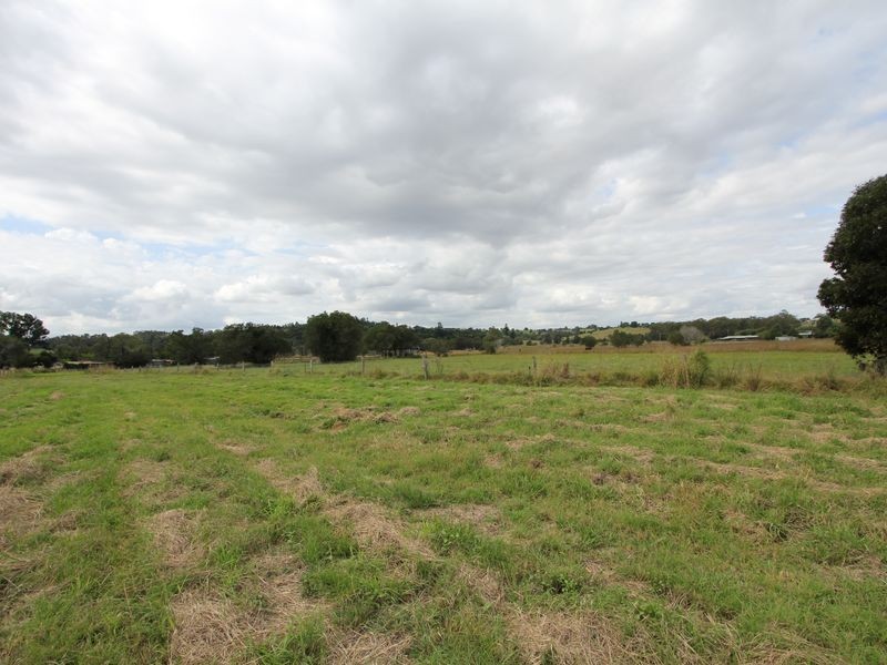 3 Postmans Track, Marburg QLD 4346